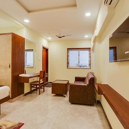 Collection O Srp Luxury Rooms Hyderabad Exterior photo