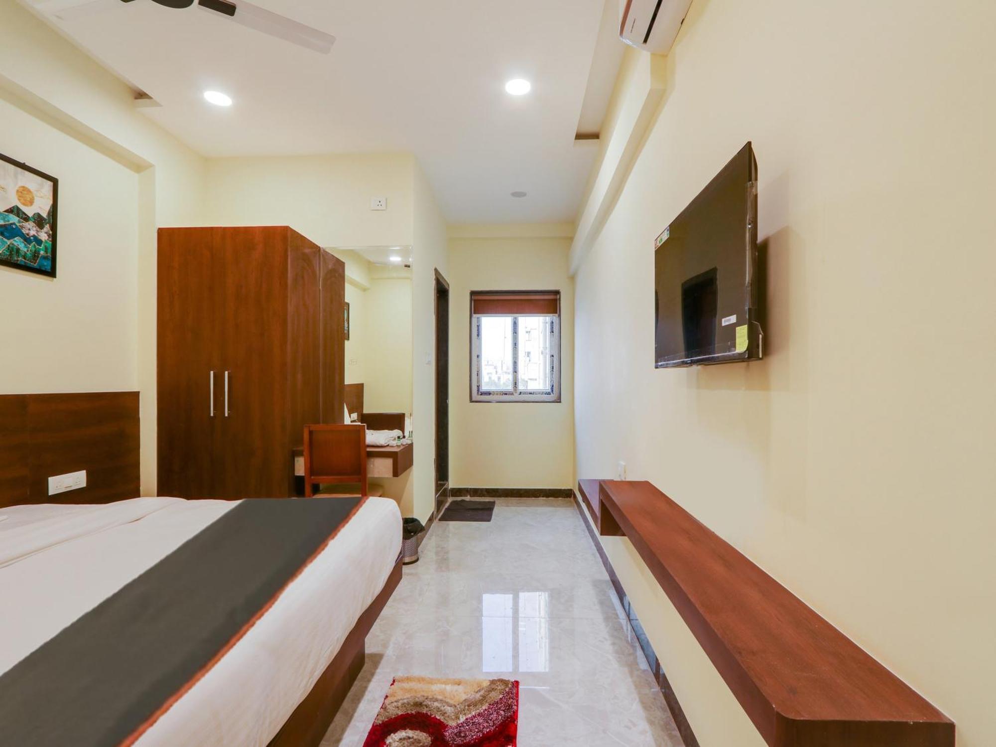 Collection O Srp Luxury Rooms Hyderabad Exterior photo