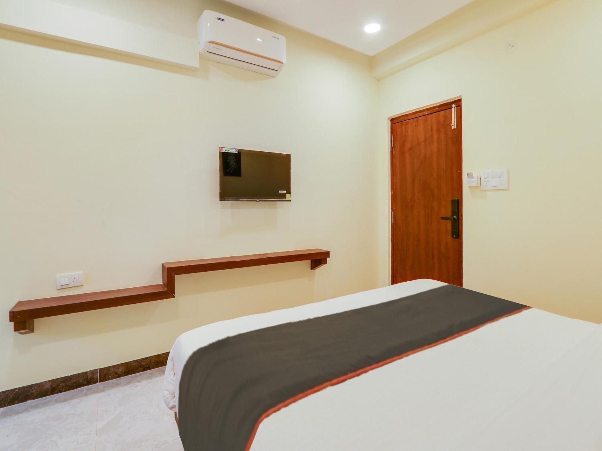 Collection O Srp Luxury Rooms Hyderabad Exterior photo