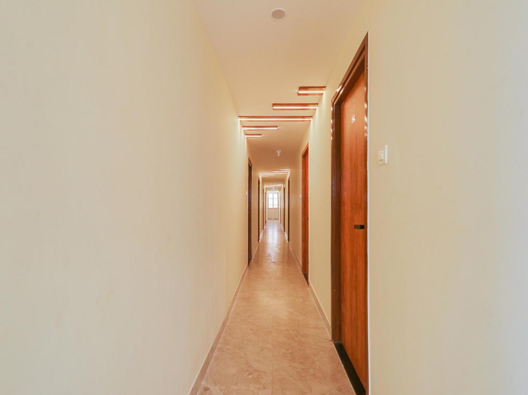 Collection O Srp Luxury Rooms Hyderabad Exterior photo