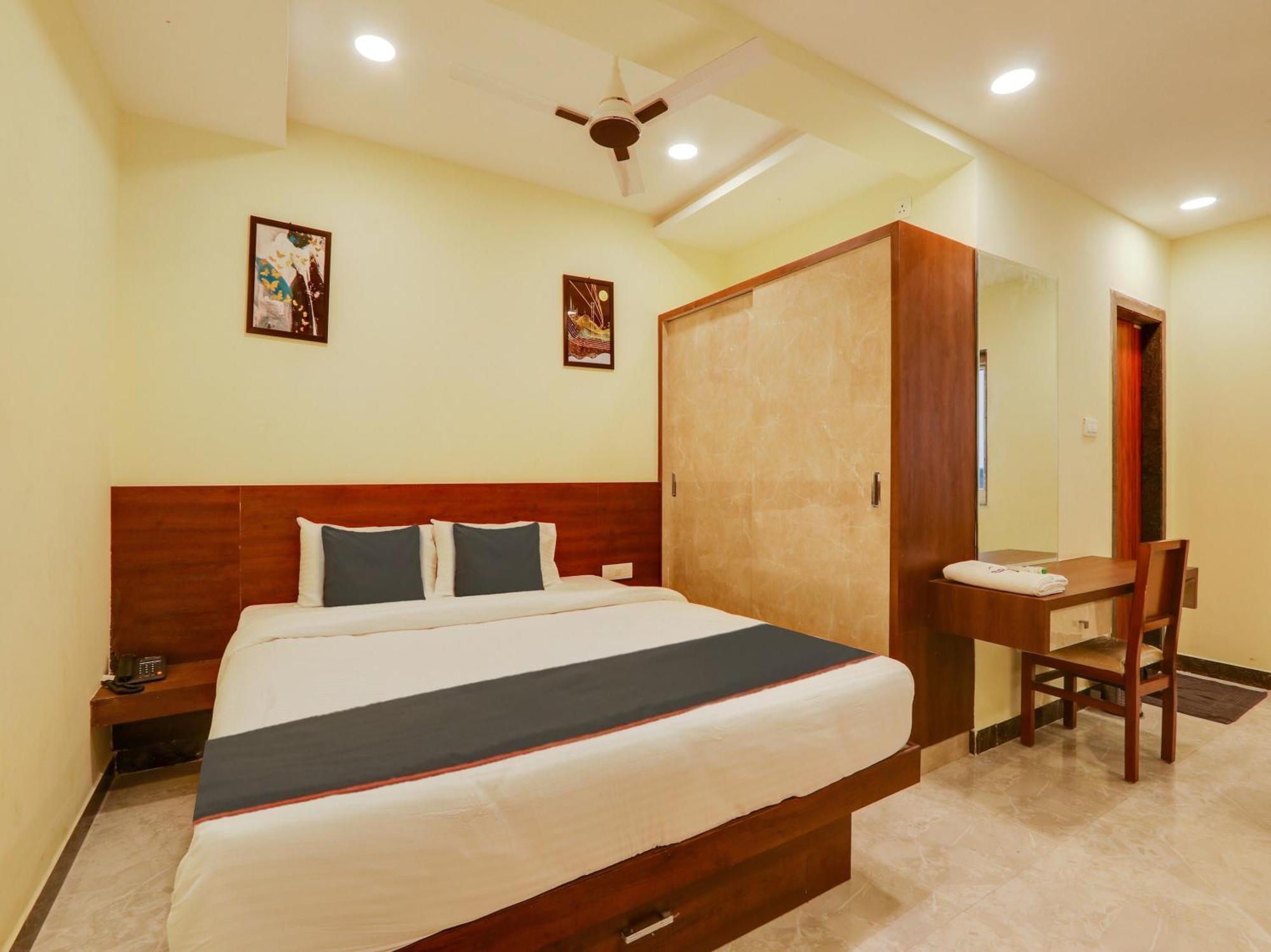 Collection O Srp Luxury Rooms Hyderabad Exterior photo